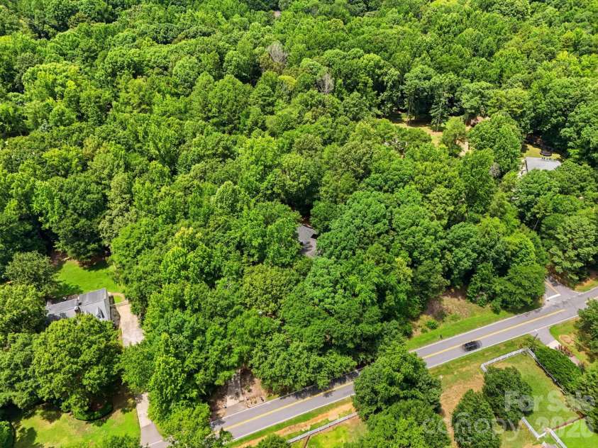 9475 Man O War Road, Fort Mill, SC 29707.  MLS# CAR4402394, YatesRealty ID 38245. 