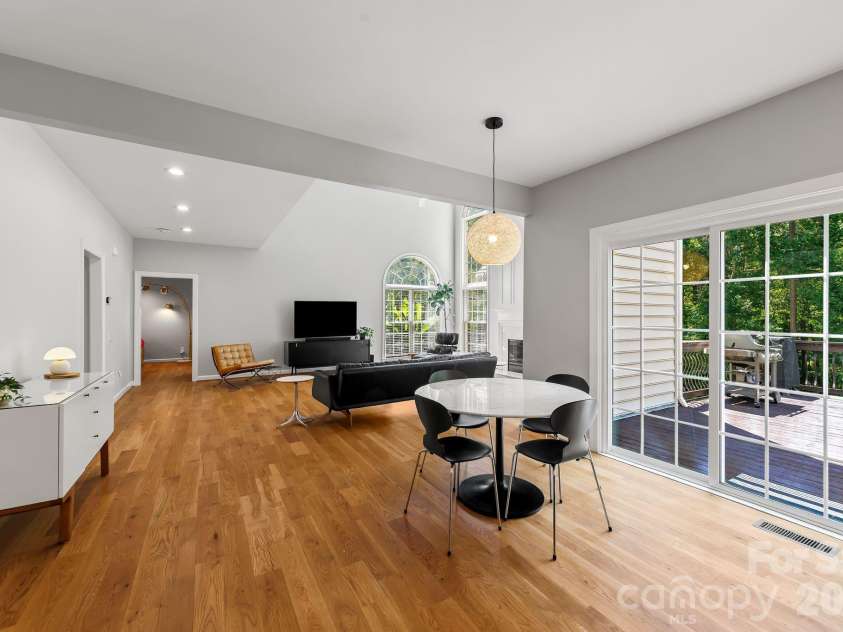 2718 Peverell Lane, Charlotte, NC 28270.  MLS# CAR4402678, YatesRealty ID 38247. 