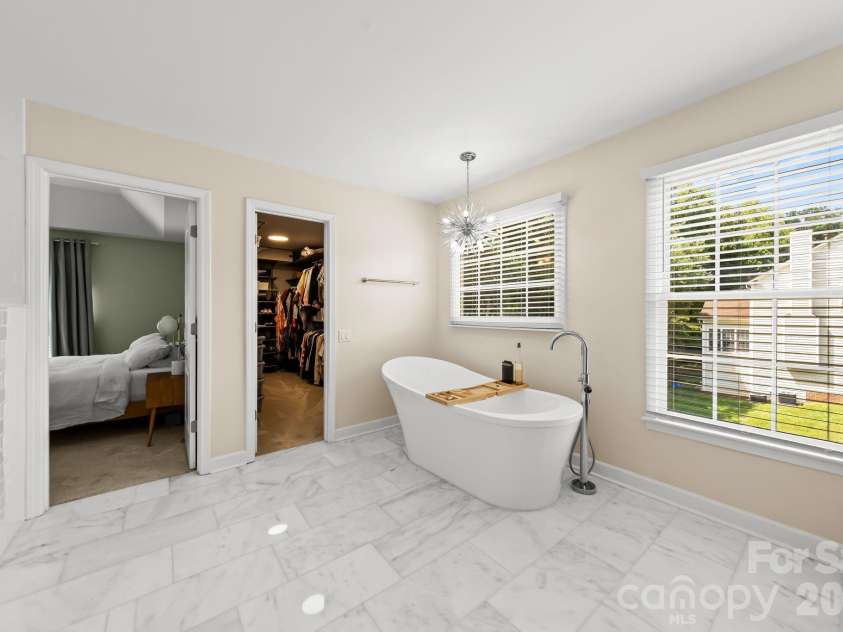 2718 Peverell Lane, Charlotte, NC 28270.  MLS# CAR4402678, YatesRealty ID 38247. 