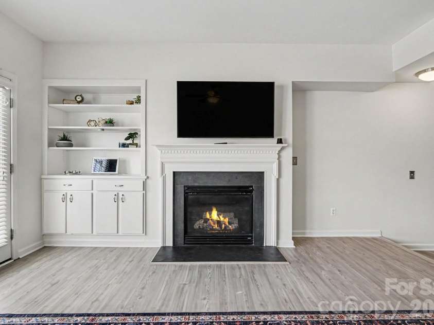 12727 Bullock Greenway Boulevard, Charlotte, NC 28277.  MLS# CAR4394540, YatesRealty ID 38248. 