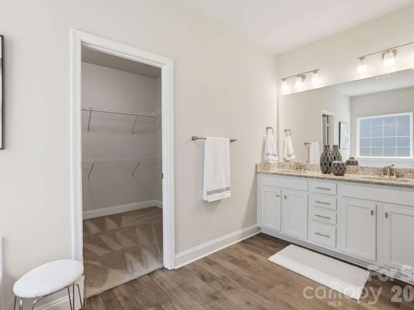 11765 Glenwood Drive, Locust, NC 28097.  MLS# CAR4373388, YatesRealty ID 38249. Primary/Master Suite Bath