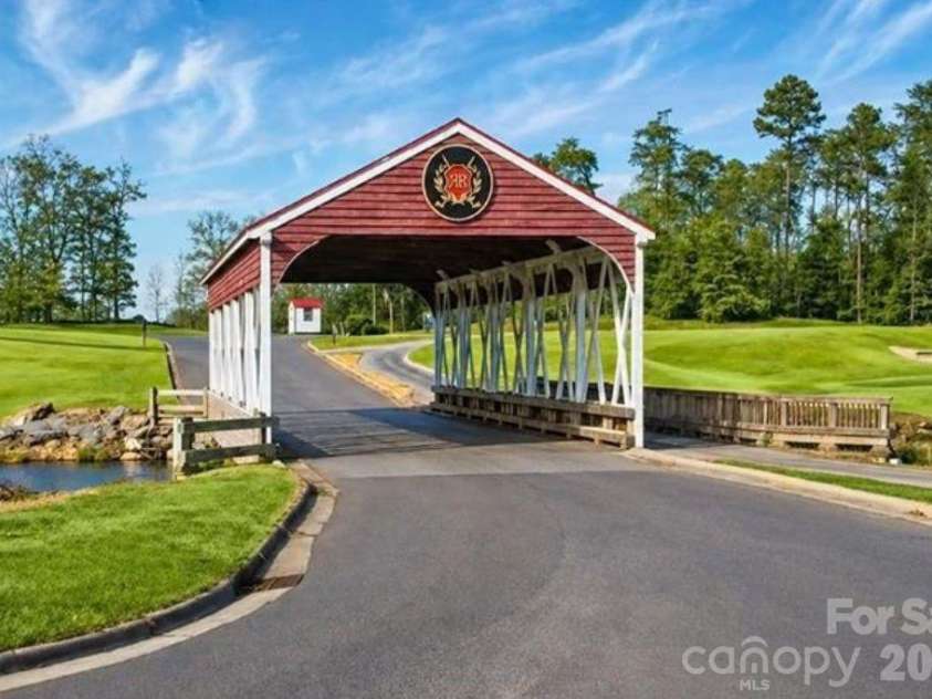 11765 Glenwood Drive, Locust, NC 28097.  MLS# CAR4373388, YatesRealty ID 38249. Red Bridge
