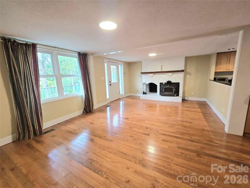 51 Mulberry Court, Arden, NC 28704.  MLS# CAR4311495, YatesRealty ID 3825. Open floorplan