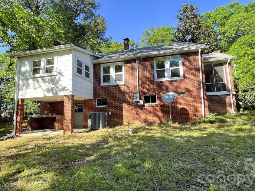 205 Sunrise Avenue, Mount Gilead, NC 27306.  MLS# CAR4378550, YatesRealty ID 38251. 