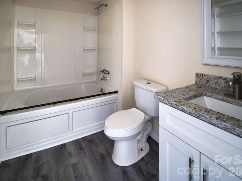 3209 Lowell Road, Gastonia, NC 28054.  MLS# CAR4405388, YatesRealty ID 38252. 