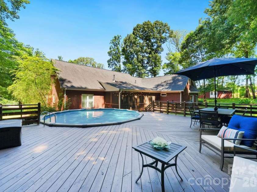 10846 Tyler Brook Lane, Mint Hill, NC 28227.  MLS# CAR4392416, YatesRealty ID 38253. 