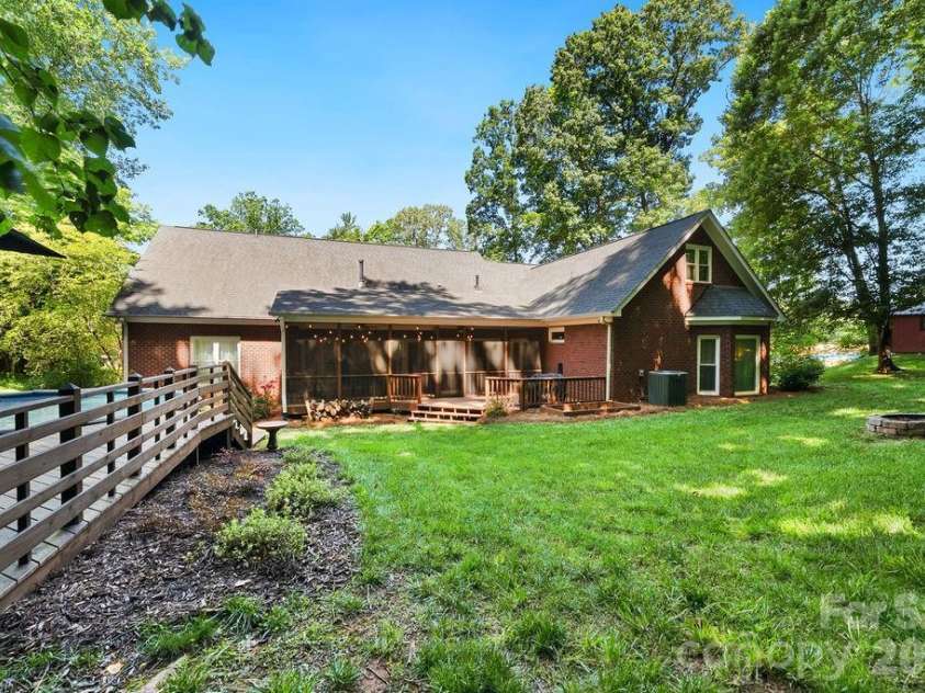 10846 Tyler Brook Lane, Mint Hill, NC 28227.  MLS# CAR4392416, YatesRealty ID 38253. 