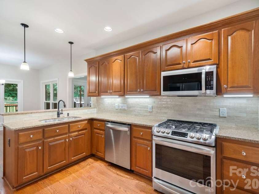 10846 Tyler Brook Lane, Mint Hill, NC 28227.  MLS# CAR4392416, YatesRealty ID 38253. 