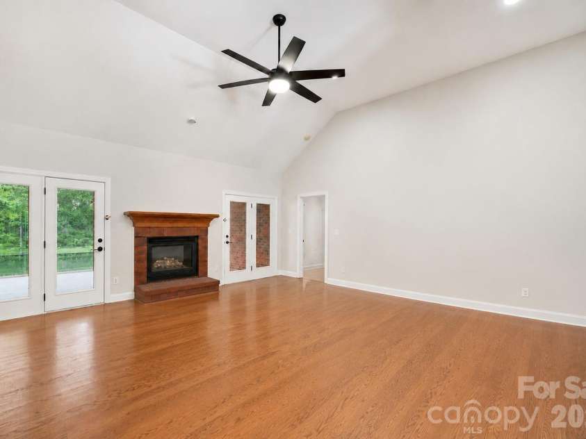 10846 Tyler Brook Lane, Mint Hill, NC 28227.  MLS# CAR4392416, YatesRealty ID 38253. Great Room