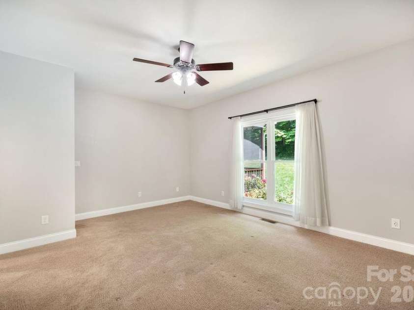 10846 Tyler Brook Lane, Mint Hill, NC 28227.  MLS# CAR4392416, YatesRealty ID 38253. Primary Bedroom