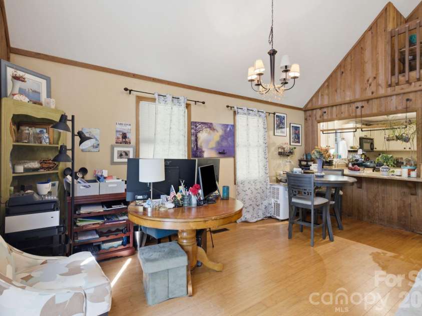 21235 Sandy Cove Road, Cornelius, NC 28031.  MLS# CAR4404400, YatesRealty ID 38254. 