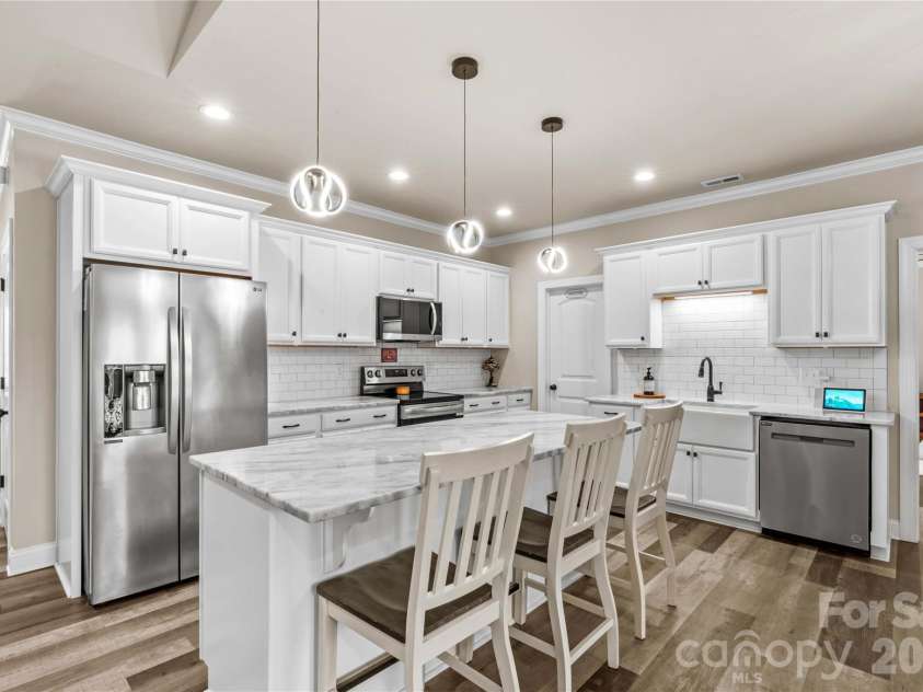 305 Absher Farm Loop, Statesville, NC 28625.  MLS# CAR4396326, YatesRealty ID 38255. 