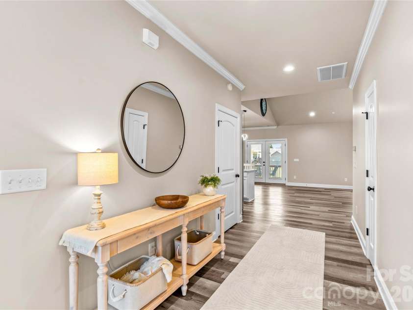 305 Absher Farm Loop, Statesville, NC 28625.  MLS# CAR4396326, YatesRealty ID 38255. 