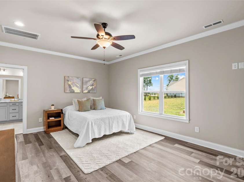 305 Absher Farm Loop, Statesville, NC 28625.  MLS# CAR4396326, YatesRealty ID 38255. 