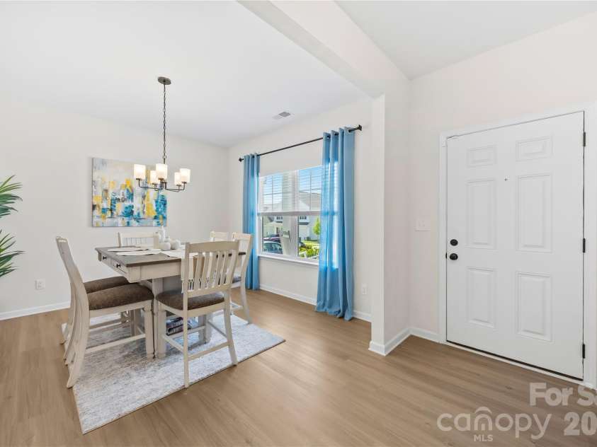 6230 Gala Lane, Charlotte, NC 28215.  MLS# CAR4393664, YatesRealty ID 38256. 