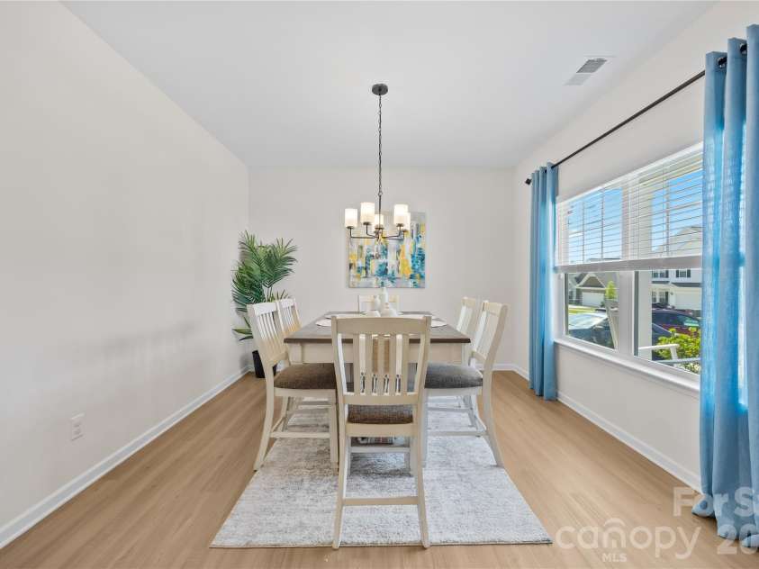 6230 Gala Lane, Charlotte, NC 28215.  MLS# CAR4393664, YatesRealty ID 38256. 