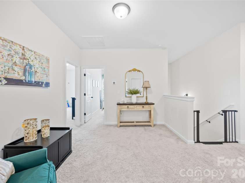 6230 Gala Lane, Charlotte, NC 28215.  MLS# CAR4393664, YatesRealty ID 38256. 