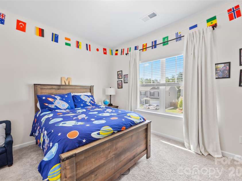 6230 Gala Lane, Charlotte, NC 28215.  MLS# CAR4393664, YatesRealty ID 38256. 