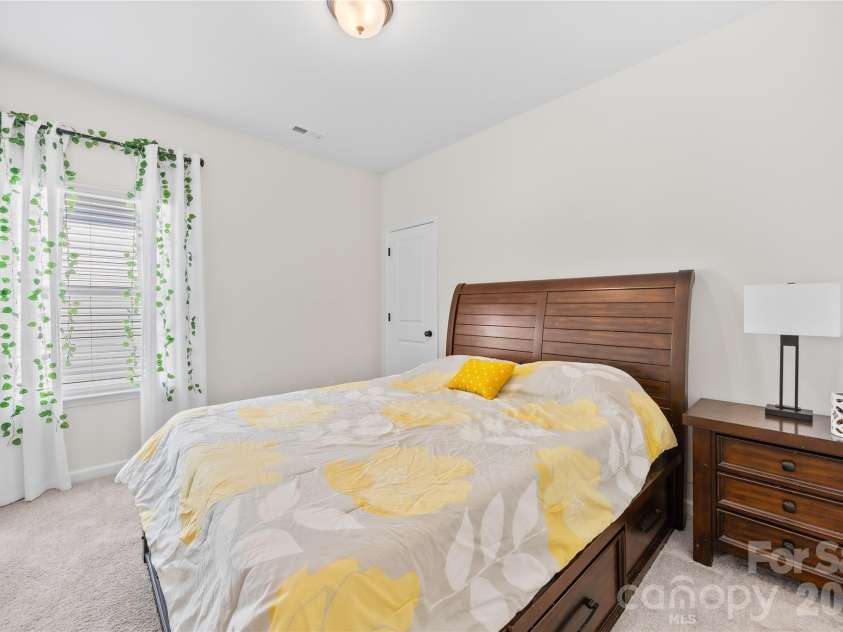 6230 Gala Lane, Charlotte, NC 28215.  MLS# CAR4393664, YatesRealty ID 38256. 