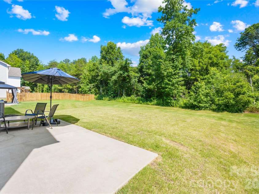 6230 Gala Lane, Charlotte, NC 28215.  MLS# CAR4393664, YatesRealty ID 38256. 