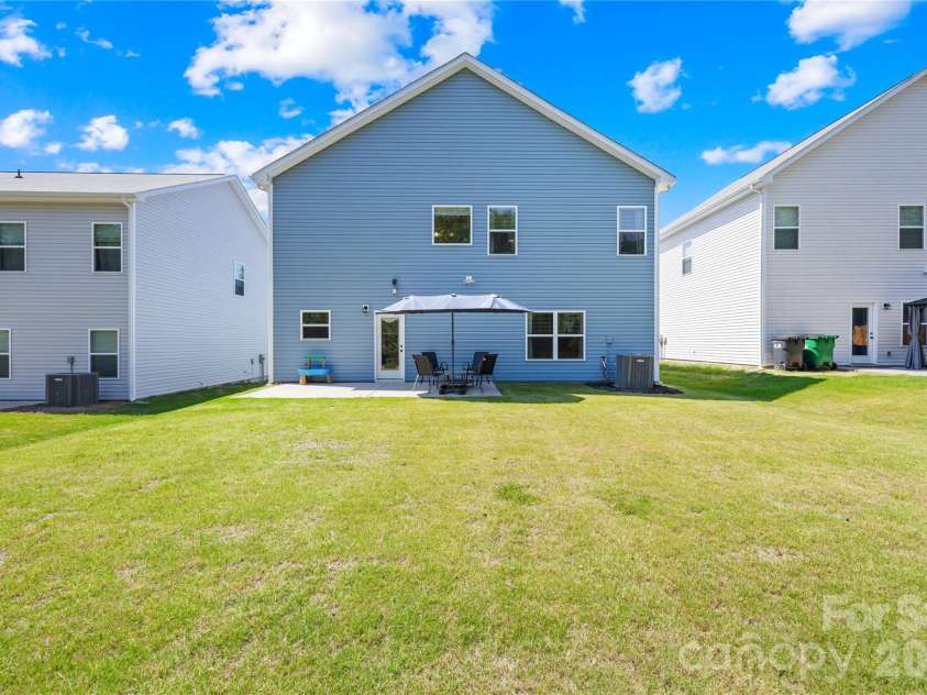 6230 Gala Lane, Charlotte, NC 28215.  MLS# CAR4393664, YatesRealty ID 38256. 