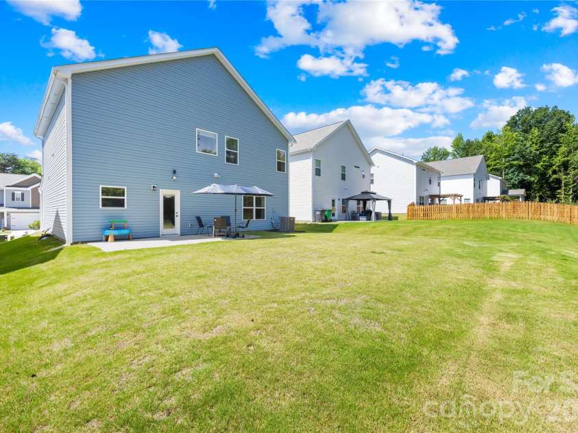 6230 Gala Lane, Charlotte, NC 28215.  MLS# CAR4393664, YatesRealty ID 38256. 