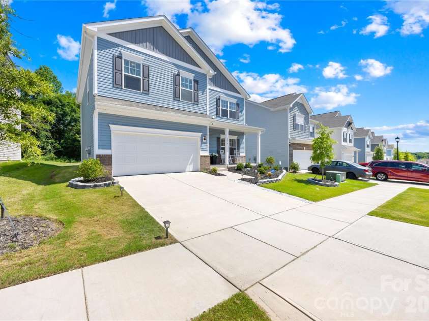 6230 Gala Lane, Charlotte, NC 28215.  MLS# CAR4393664, YatesRealty ID 38256. 