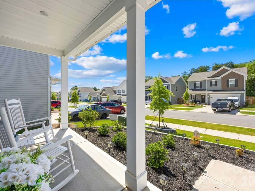 6230 Gala Lane, Charlotte, NC 28215.  MLS# CAR4393664, YatesRealty ID 38256. 