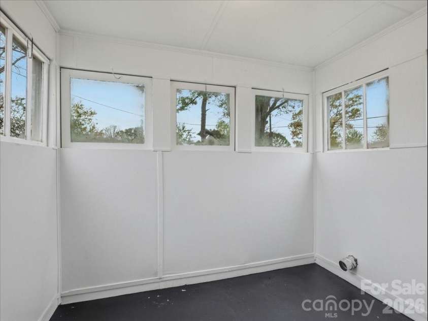702 Rockwood Drive, Rock Hill, SC 29730.  MLS# CAR4364183, YatesRealty ID 38257. Landry area