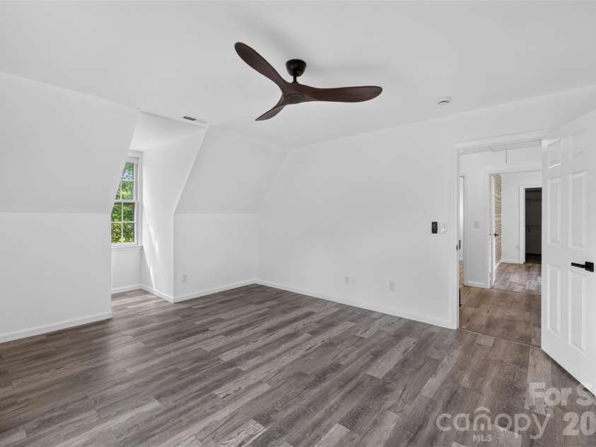 8055 Tifton Road, Charlotte, NC 28226.  MLS# CAR4403018, YatesRealty ID 38258. 