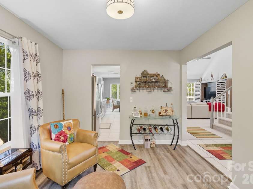 28 Secretariat Drive, Hendersonville, NC 28792.  MLS# CAR4404069, YatesRealty ID 38260. 