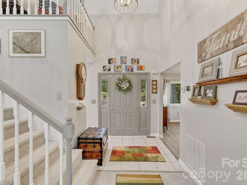 28 Secretariat Drive, Hendersonville, NC 28792.  MLS# CAR4404069, YatesRealty ID 38260. 