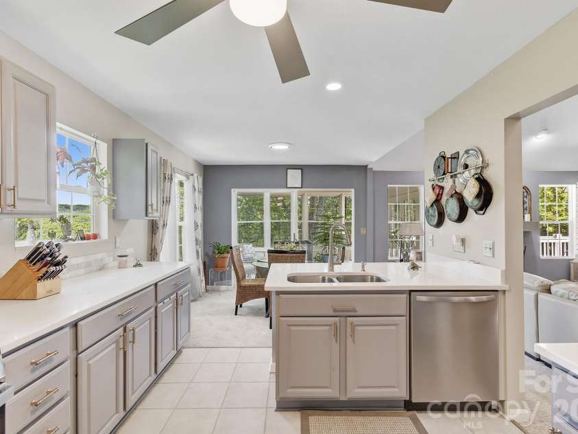 28 Secretariat Drive, Hendersonville, NC 28792.  MLS# CAR4404069, YatesRealty ID 38260. 