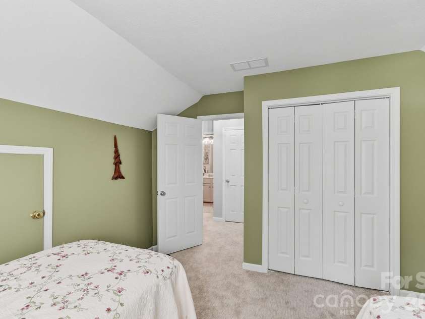28 Secretariat Drive, Hendersonville, NC 28792.  MLS# CAR4404069, YatesRealty ID 38260. 