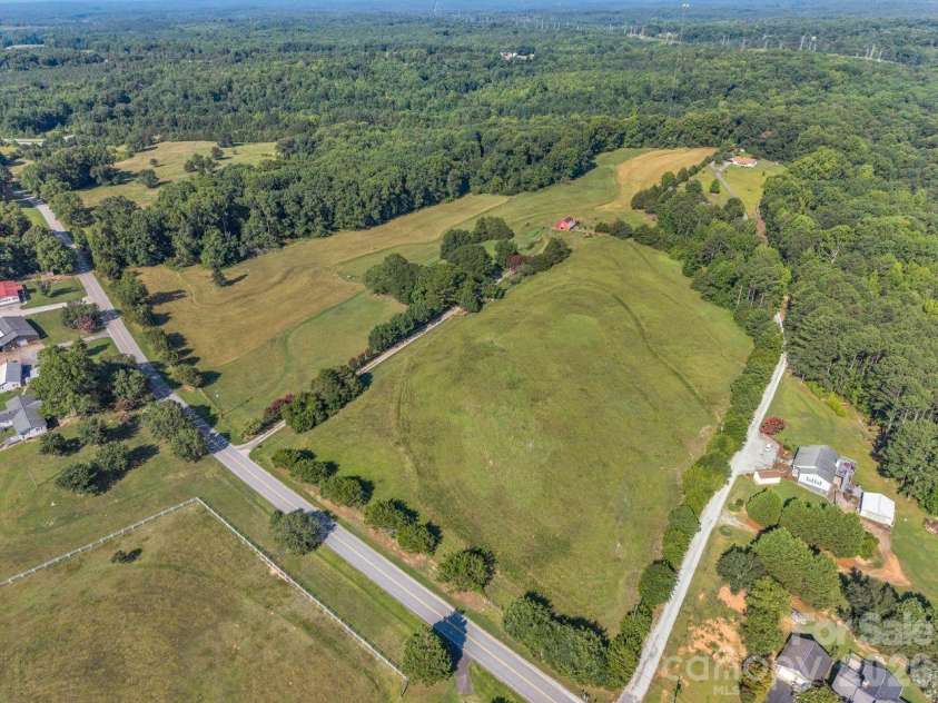 244 Chapman Road, Pacolet, SC 29372.  MLS# CAR4405573, YatesRealty ID 38261. 