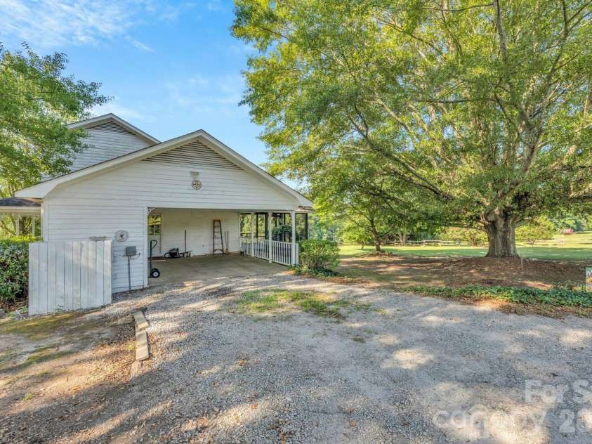 244 Chapman Road, Pacolet, SC 29372.  MLS# CAR4405573, YatesRealty ID 38261. 