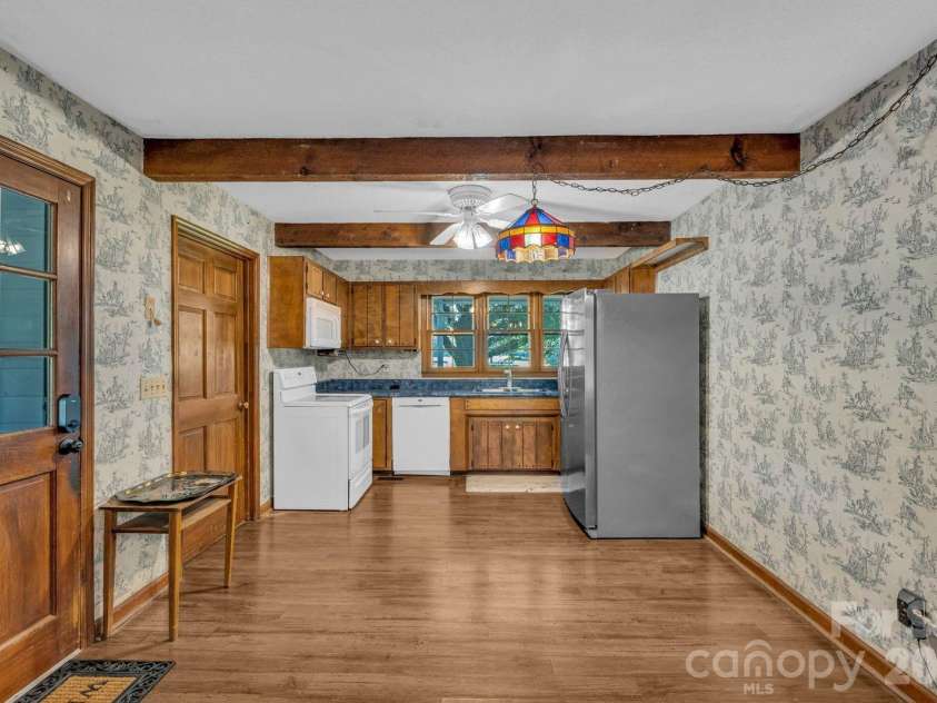 244 Chapman Road, Pacolet, SC 29372.  MLS# CAR4405573, YatesRealty ID 38261. 
