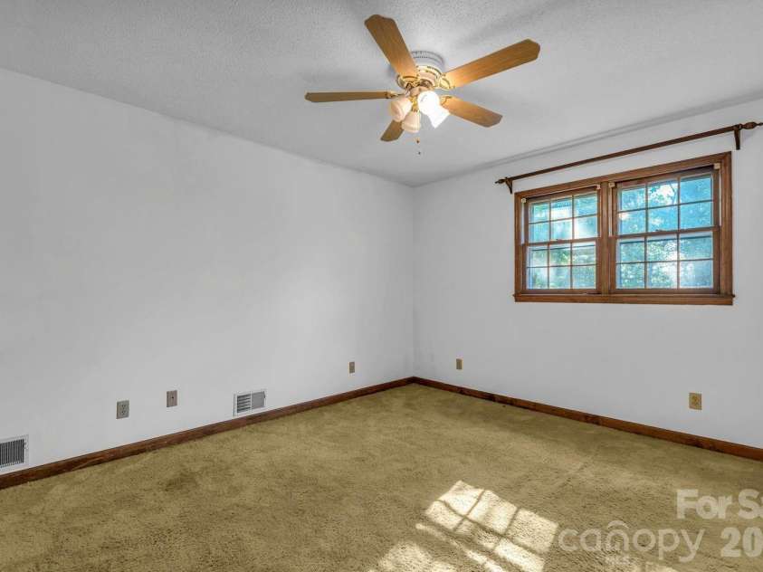 244 Chapman Road, Pacolet, SC 29372.  MLS# CAR4405573, YatesRealty ID 38261. 