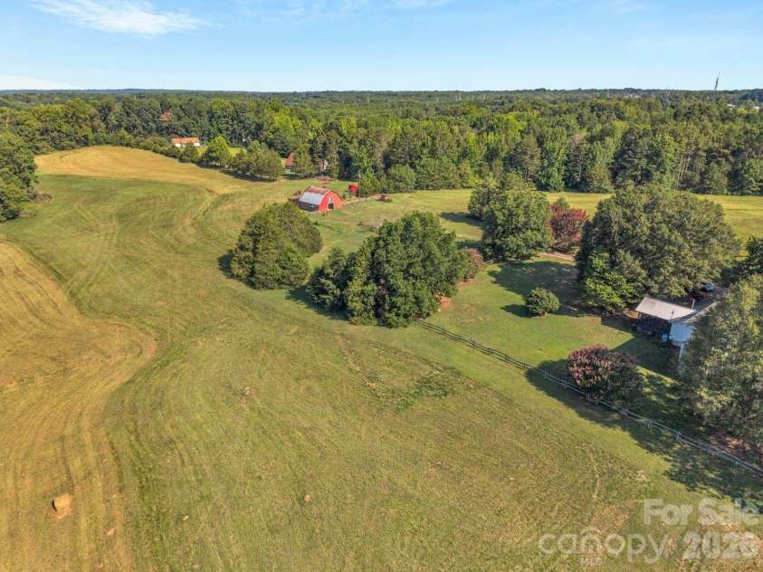 244 Chapman Road, Pacolet, SC 29372.  MLS# CAR4405573, YatesRealty ID 38261. 
