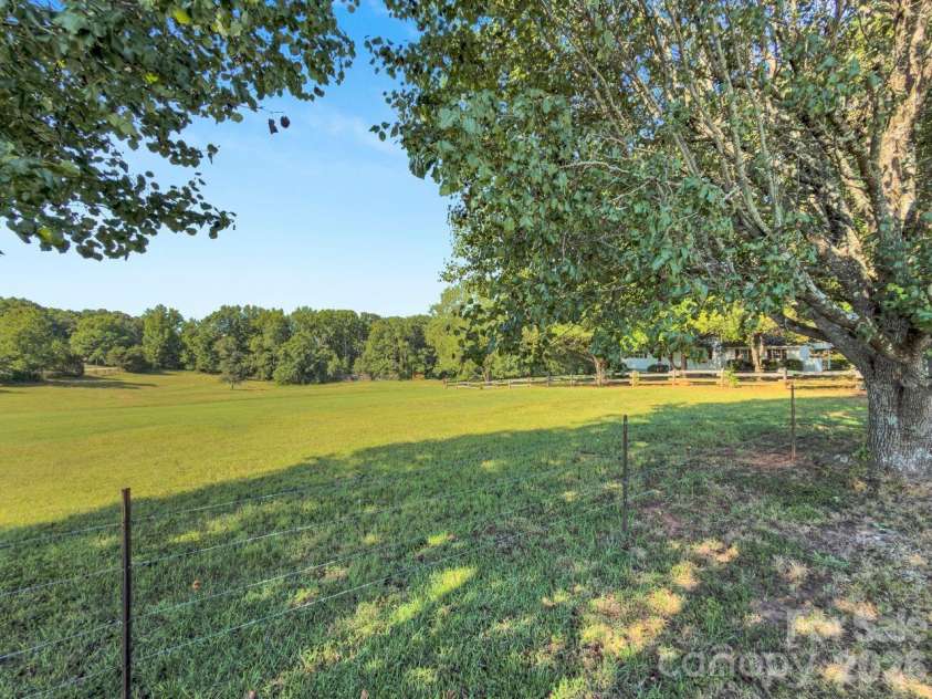 244 Chapman Road, Pacolet, SC 29372.  MLS# CAR4405573, YatesRealty ID 38261. 