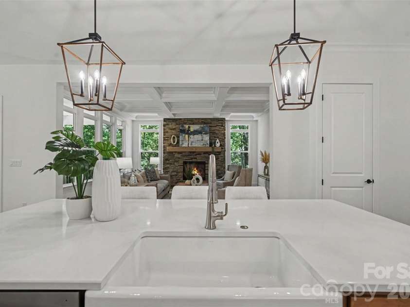131 High Lake Drive, Statesville, NC 28677.  MLS# CAR4384337, YatesRealty ID 38262. 