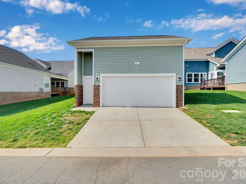 3556 County Down Avenue, Kannapolis, NC 28081.  MLS# CAR4360697, YatesRealty ID 38263. 