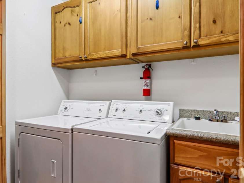 157 Kanusati Trail, Maggie Valley, NC 28751.  MLS# CAR4400203, YatesRealty ID 38264. 