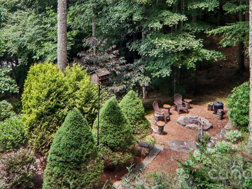 157 Kanusati Trail, Maggie Valley, NC 28751.  MLS# CAR4400203, YatesRealty ID 38264. 
