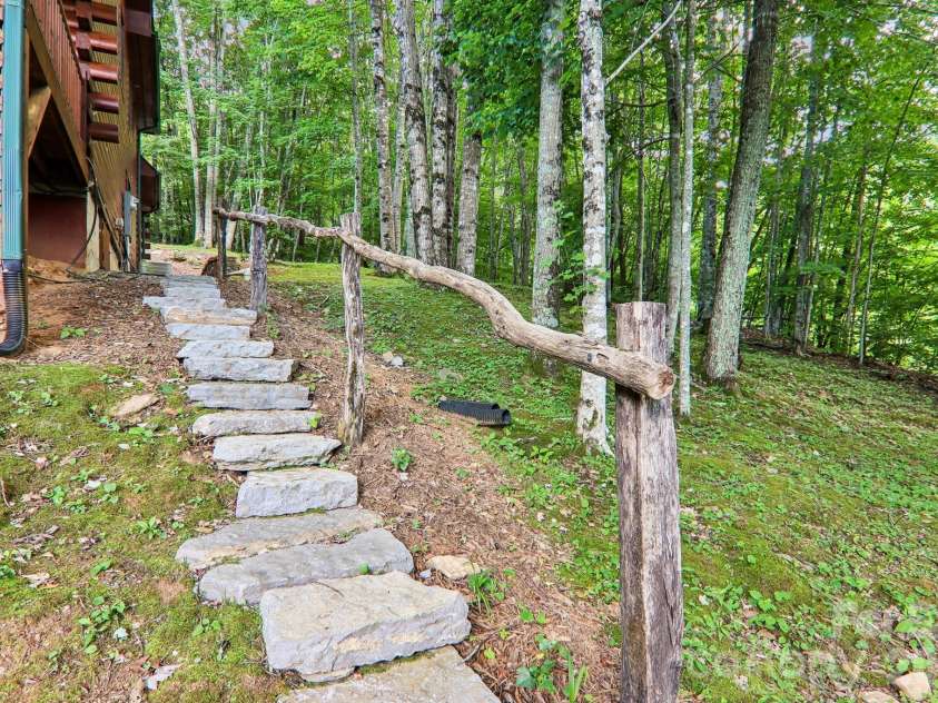 157 Kanusati Trail, Maggie Valley, NC 28751.  MLS# CAR4400203, YatesRealty ID 38264. 