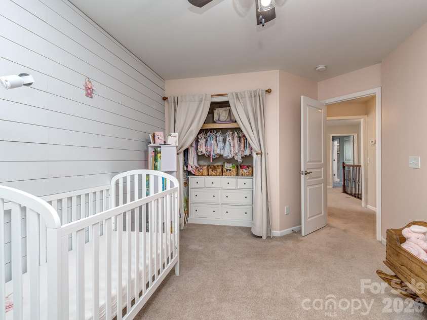 3831 Park South Station Boulevard, Charlotte, NC 28210.  MLS# CAR4398889, YatesRealty ID 38265. 