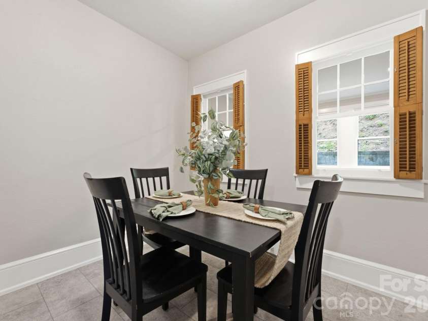 197 Academy Street, Canton, NC 28716.  MLS# CAR4403266, YatesRealty ID 38268. 