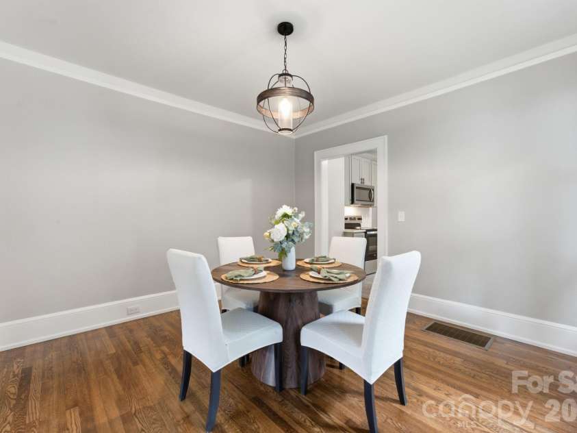 197 Academy Street, Canton, NC 28716.  MLS# CAR4403266, YatesRealty ID 38268. 
