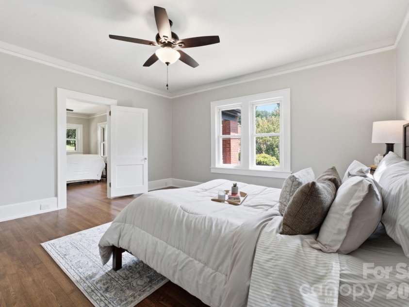 197 Academy Street, Canton, NC 28716.  MLS# CAR4403266, YatesRealty ID 38268. 