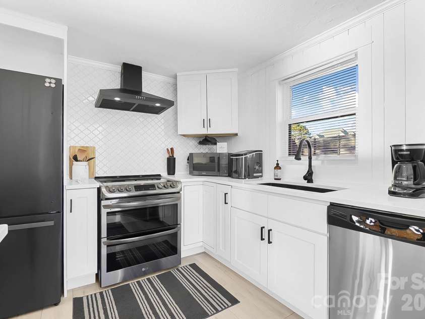 22246 Oakwood Road, Albemarle, NC 28001.  MLS# CAR4342062, YatesRealty ID 3827. 